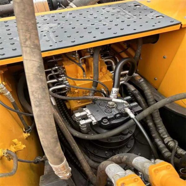 Used Hyundai 220LC-9S Excavator (3)