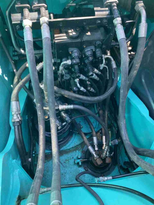 Used Kobelco SK140-8 Excavator (4)