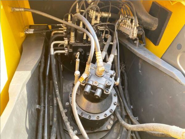 Used Kobelco SK260 Excavator (3)
