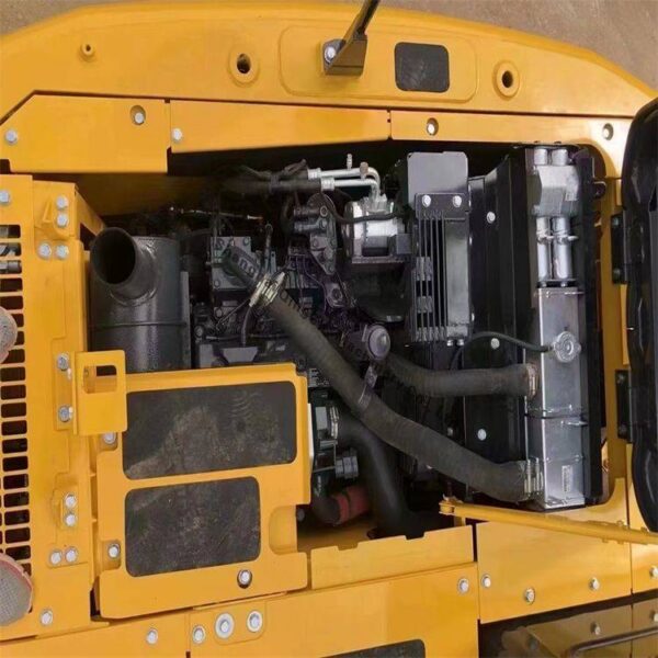 Used Komatsu PC130-7 Excavator (3)